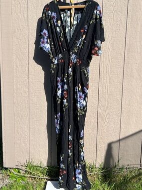 American Eagle Outfitters Black Floral Jumpsuit size L